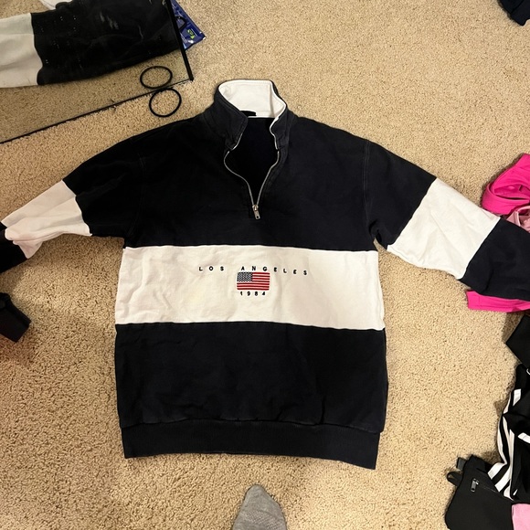 Brandy Melville Sweatshirt Bundle - Picture 3 of 3